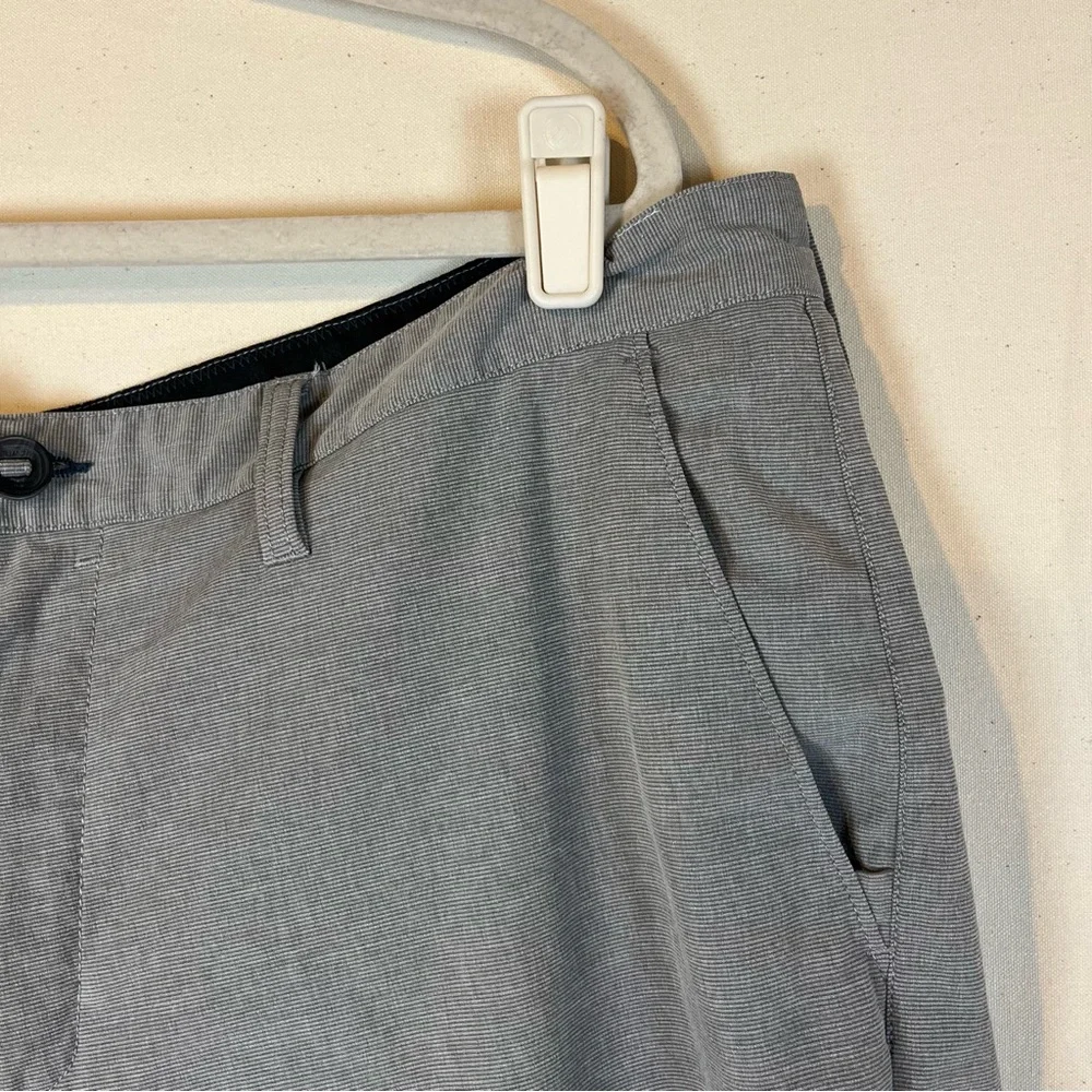Billabong Gray Flat Front Men's‎ Shorts